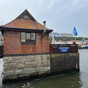  Holiday home The Boathouse United Kingdom